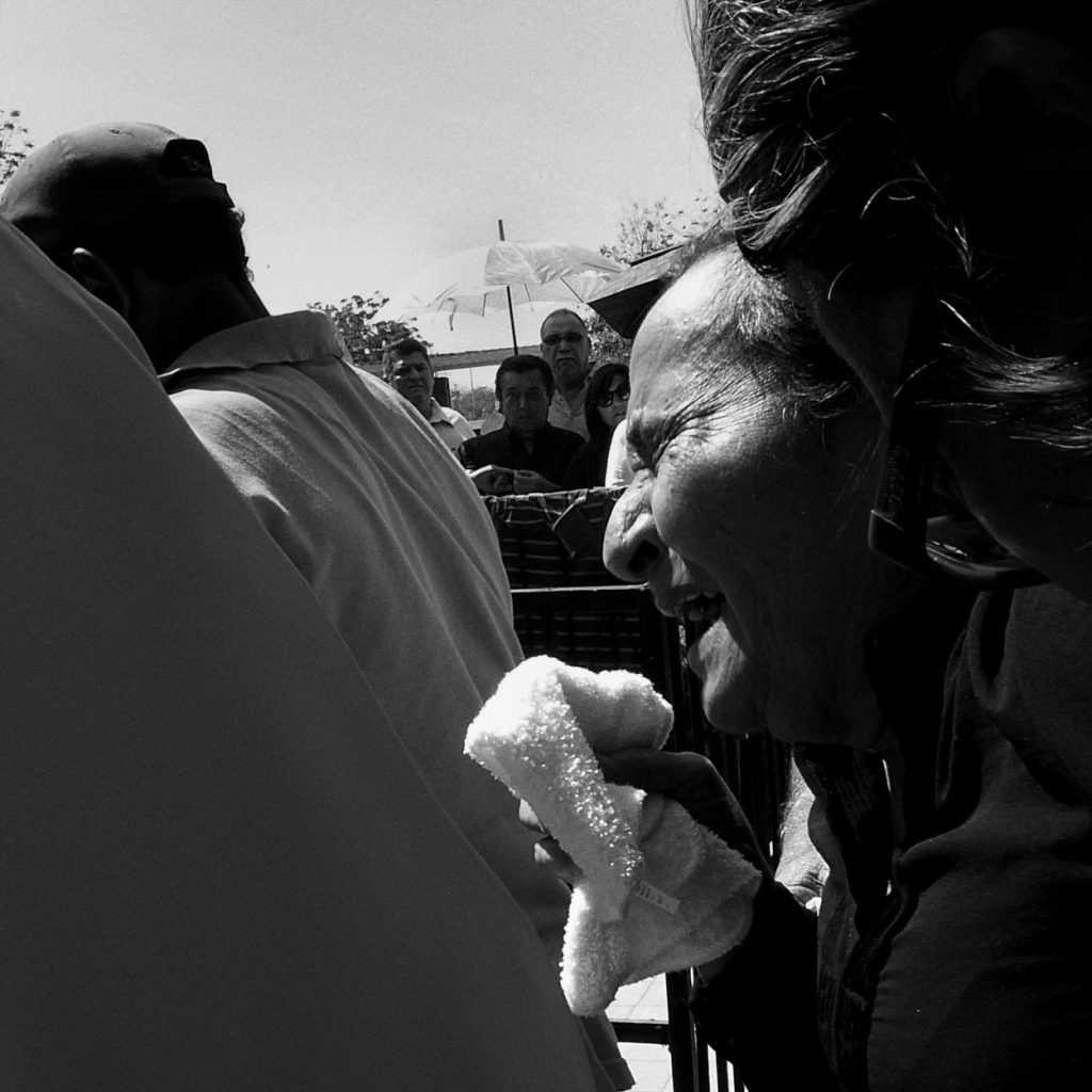 My mother cries my dad during the funeral